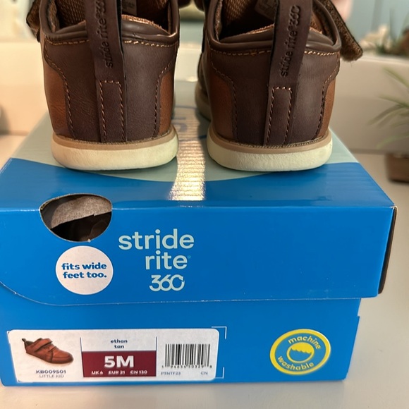 Stride Rite 360 boy's Ethan Sneaker - Picture 6 of 7